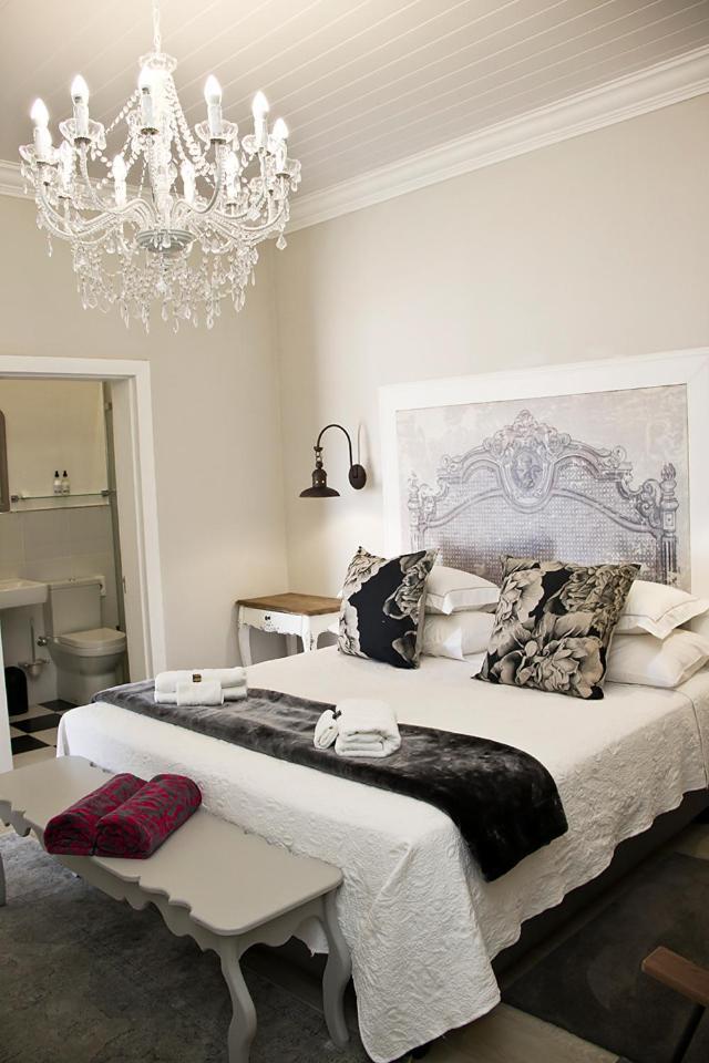 French Karoo Guesthouse Бофорт-Уэст Экстерьер фото